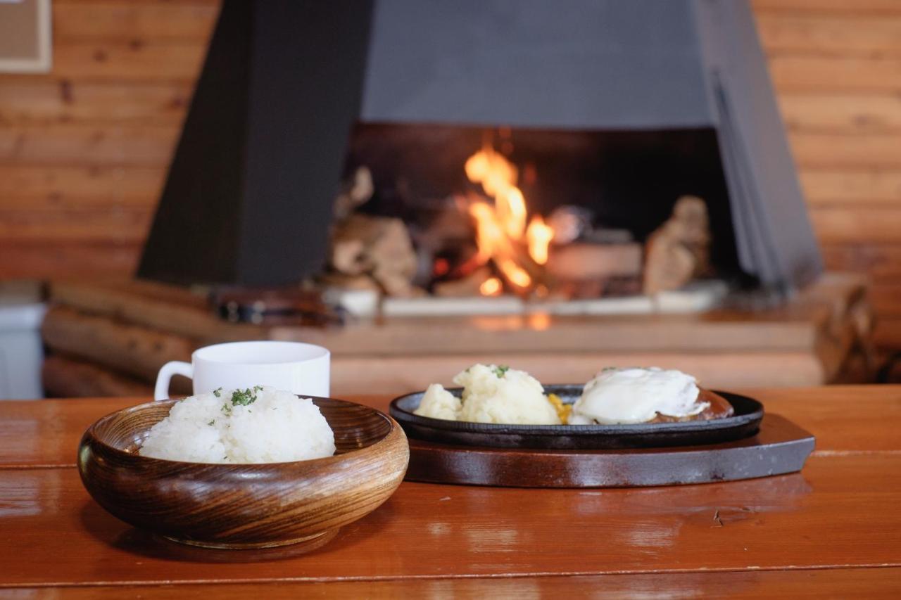 The Yurts At Margo'S Garden, Kiroro Hotel Akaigawa Екстериор снимка